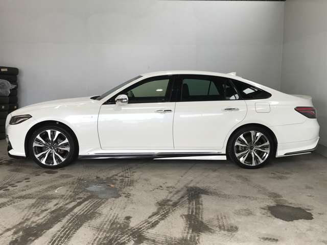 トヨタ クラウン　ハイブリッド ハイブリッド ２．５ ＲＳ アドバンス ＦＯＵＲ ４ＷＤ R1年 (北海道) 99