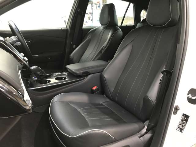 トヨタ クラウン　ハイブリッド ハイブリッド ２．５ ＲＳ アドバンス ＦＯＵＲ ４ＷＤ R1年 (北海道) 99