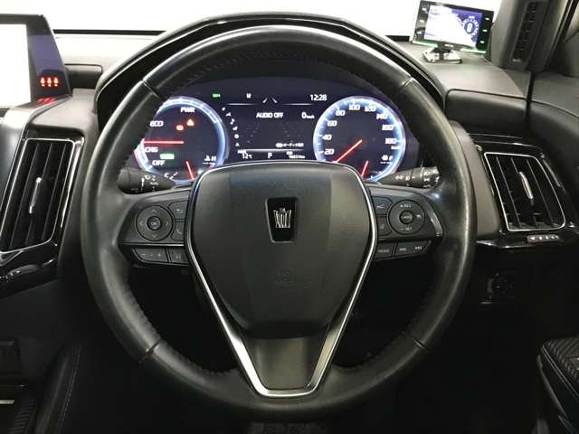 トヨタ クラウン　ハイブリッド ハイブリッド ２．５ ＲＳ アドバンス ＦＯＵＲ ４ＷＤ R1年 (北海道) 99