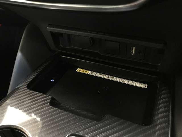 トヨタ クラウン　ハイブリッド ハイブリッド ２．５ ＲＳ アドバンス ＦＯＵＲ ４ＷＤ R1年 (北海道) 99