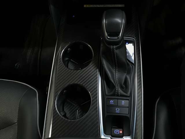 トヨタ クラウン　ハイブリッド ハイブリッド ２．５ ＲＳ アドバンス ＦＯＵＲ ４ＷＤ R1年 (北海道) 99