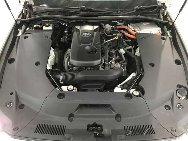 トヨタ クラウン　ハイブリッド ハイブリッド ２．５ ＲＳ アドバンス ＦＯＵＲ ４ＷＤ R1年 (北海道) 99