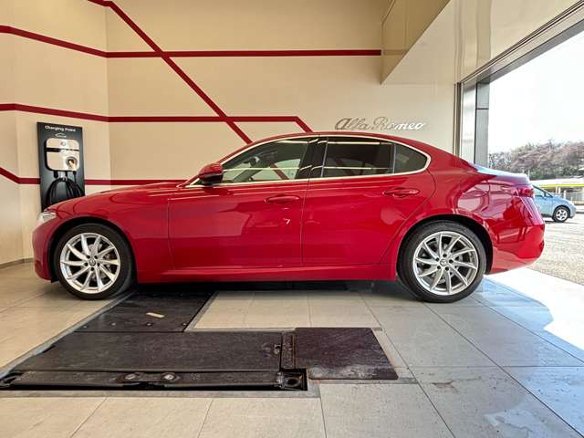 アルファロメオ ジュリア ２．２ ターボ ディーゼル スーパー R1年 (東北) 99