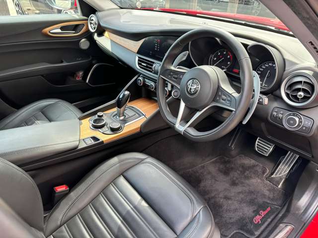 アルファロメオ ジュリア ２．２ ターボ ディーゼル スーパー R1年 (東北) 99