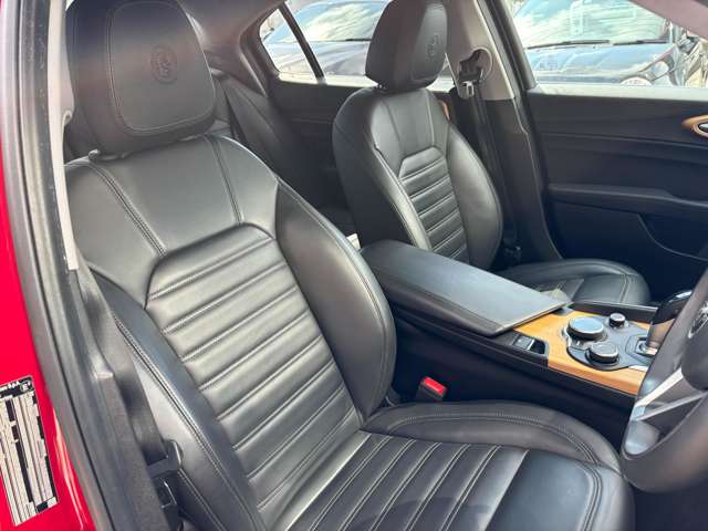 アルファロメオ ジュリア ２．２ ターボ ディーゼル スーパー R1年 (東北) 99