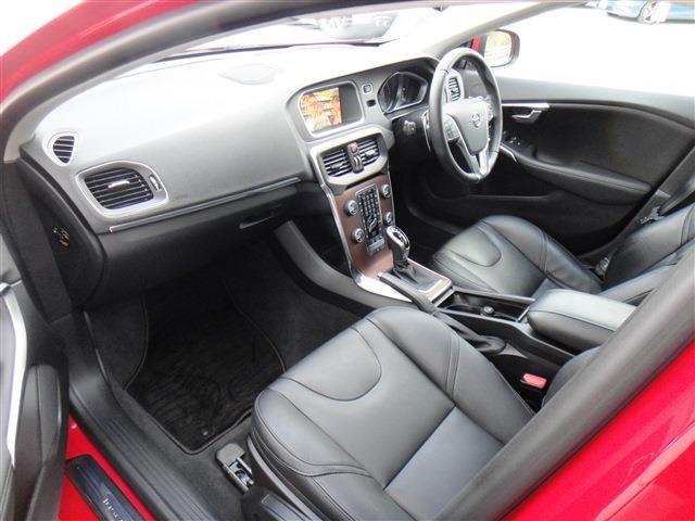 ボルボ Ｖ４０ Ｔ３　クラシックエディション R2年 (東北) 99