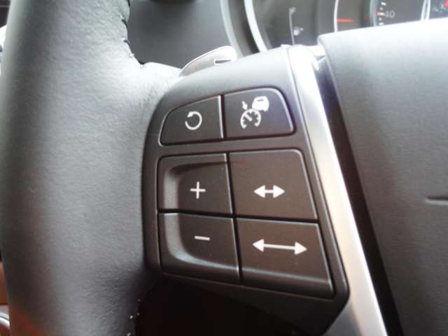 ボルボ Ｖ４０ Ｔ３　クラシックエディション R2年 (東北) 99