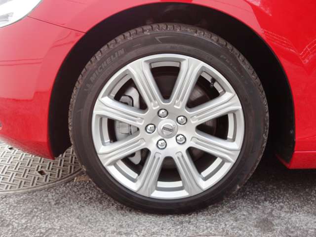 ボルボ Ｖ４０ Ｔ３　クラシックエディション R2年 (東北) 99