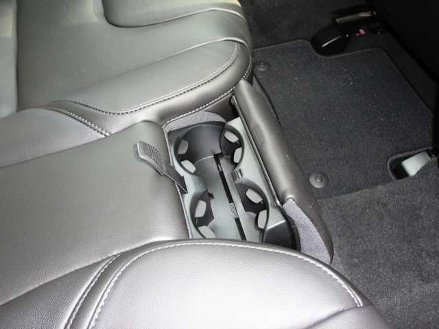 ボルボ Ｖ４０ Ｔ３　クラシックエディション R2年 (東北) 99