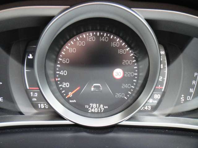 ボルボ Ｖ４０ Ｔ３　クラシックエディション R2年 (東北) 99