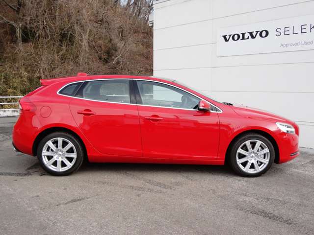 ボルボ Ｖ４０ Ｔ３　クラシックエディション R2年 (東北) 99