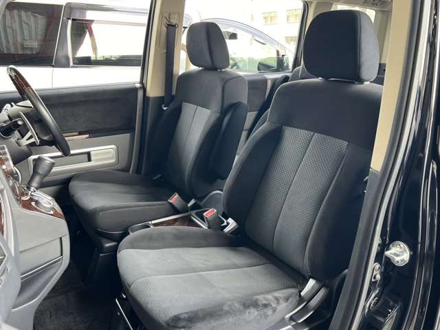 三菱 デリカ　Ｄ：５ ２．４ シャモニー ４ＷＤ H20年 (関東) 99