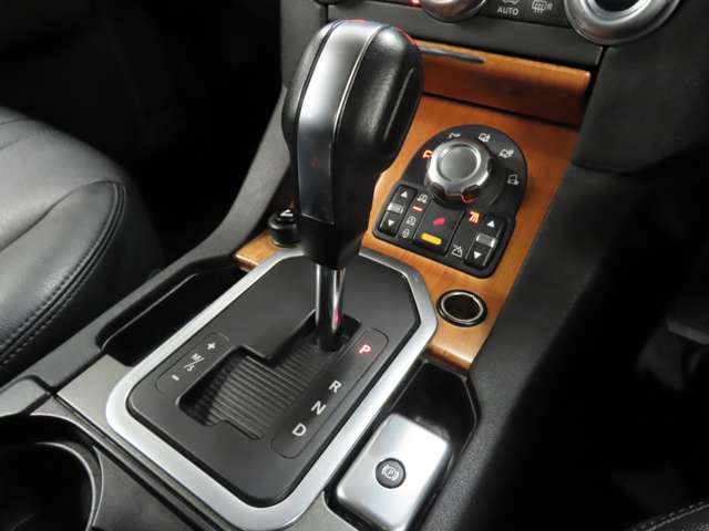 ランドローバー ディスカバリー４ ＳＥ ４ＷＤ H23年 (関東) 99