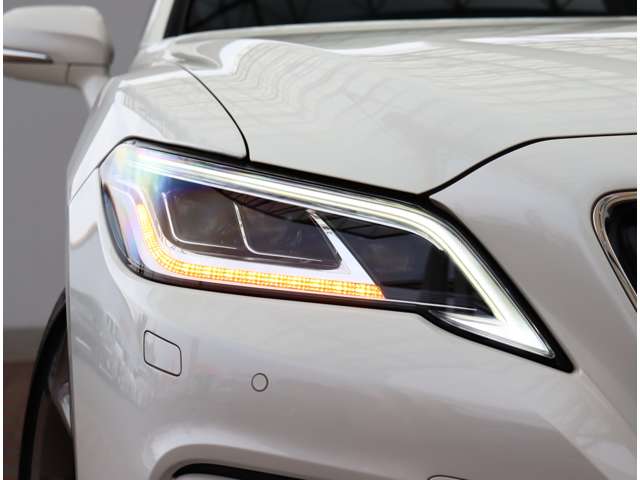 トヨタ クラウン　ハイブリッド ハイブリッド ２．５ ＲＳ アドバンス R1年 (関東) 99