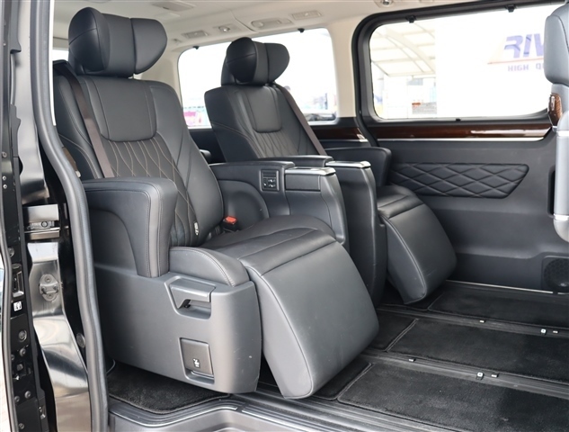 トヨタ グランエース ２．８ プレミアム ディーゼルターボ R3年 (関東) 99