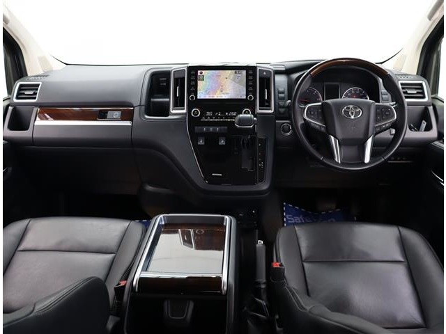 トヨタ グランエース ２．８ プレミアム ディーゼルターボ R3年 (関東) 99