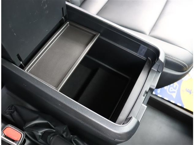 トヨタ グランエース ２．８ プレミアム ディーゼルターボ R3年 (関東) 99