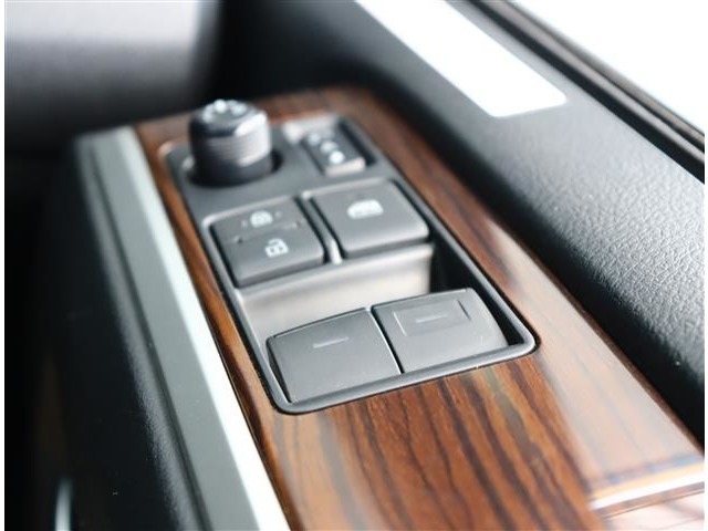 トヨタ グランエース ２．８ プレミアム ディーゼルターボ R3年 (関東) 99