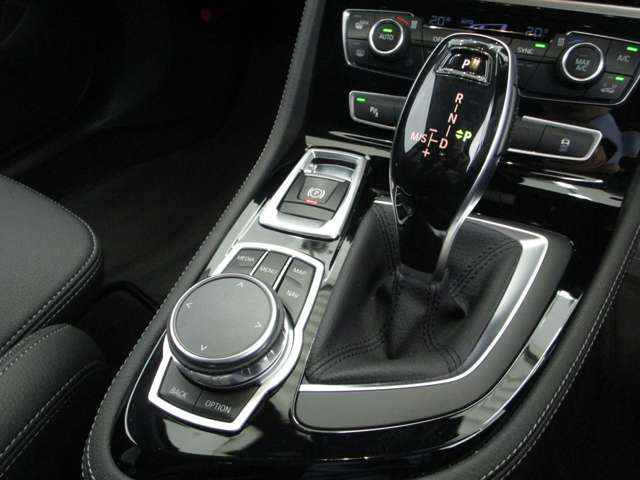 ＢＭＷ ２シリーズグランツアラー ２１８Ｉ スポーツ ＤＣＴ R1年 (近畿) 99