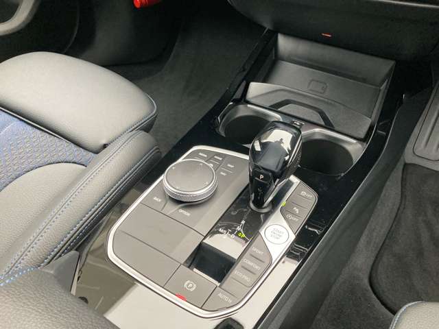 ＢＭＷ １シリーズ １１８Ｄ Ｍスポーツ エディション ジョイ プラス ディーゼルターボ R3年 (近畿) 99