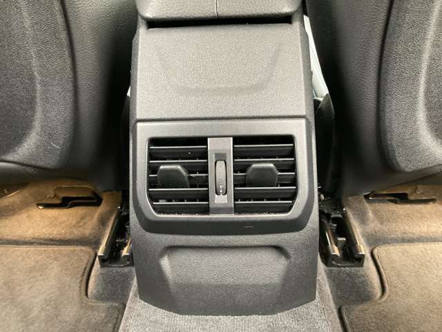 ＢＭＷ １シリーズ １１８Ｄ Ｍスポーツ エディション ジョイ プラス ディーゼルターボ R3年 (近畿) 99