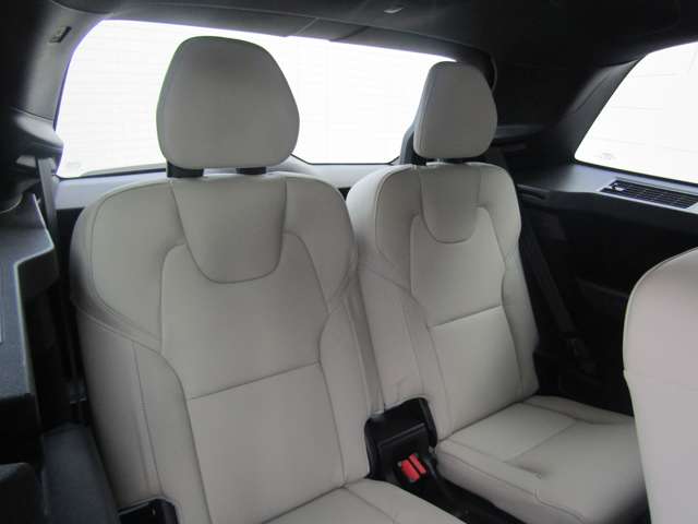 ボルボ ＸＣ９０ Ｂ６ ＡＷＤ Ｒデザイン ４ＷＤ R4年 (関東) 99