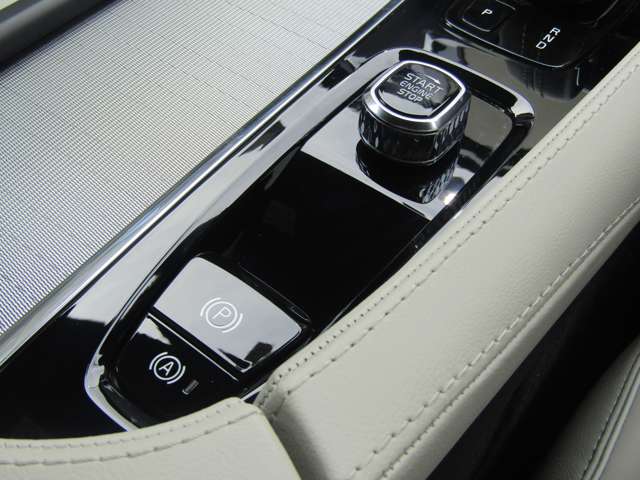 ボルボ ＸＣ９０ Ｂ６ ＡＷＤ Ｒデザイン ４ＷＤ R4年 (関東) 99