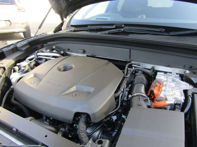 ボルボ ＸＣ６０ リチャージ アルティメット Ｔ６ ＡＷＤ プラグイン ハイブリッド ４ＷＤ R5年 (関東) 99