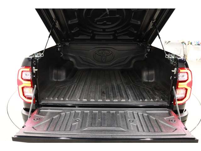 トヨタ ハイラックス ２．４ Ｚ ＧＲスポーツ ディーゼルターボ ４ＷＤ R5年 (東海) 99