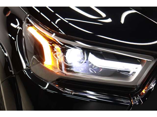 トヨタ ハイラックス ２．４ Ｚ ＧＲスポーツ ディーゼルターボ ４ＷＤ R5年 (東海) 99