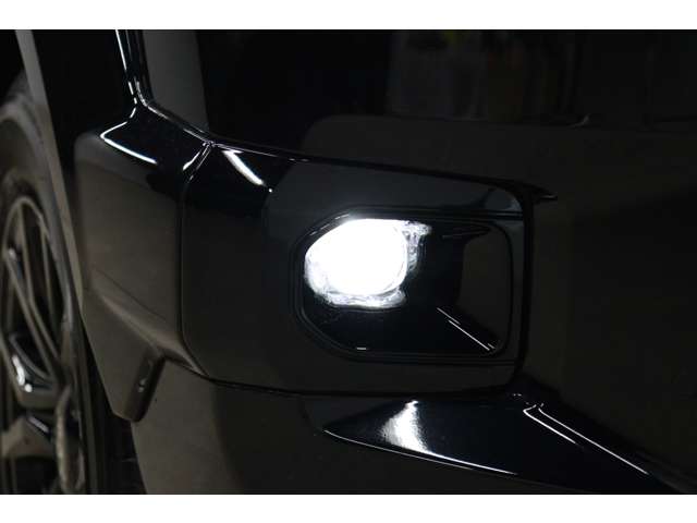 トヨタ ハイラックス ２．４ Ｚ ＧＲスポーツ ディーゼルターボ ４ＷＤ R5年 (東海) 99