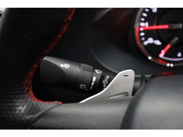 トヨタ ハイラックス ２．４ Ｚ ＧＲスポーツ ディーゼルターボ ４ＷＤ R5年 (東海) 99