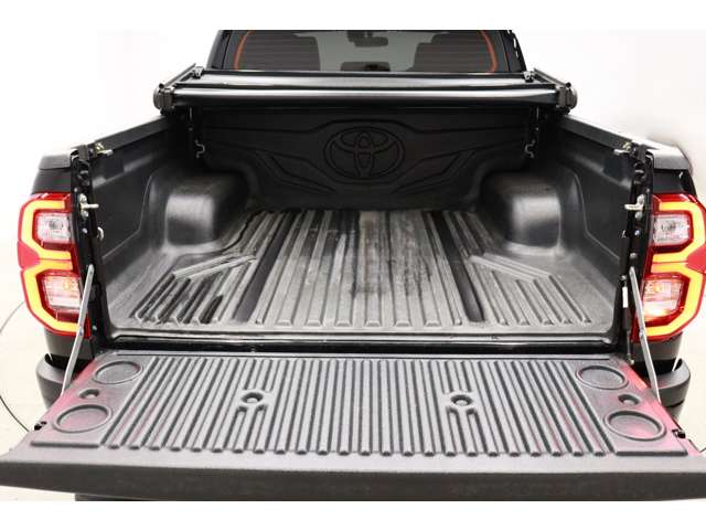 トヨタ ハイラックス ２．４ Ｚ ＧＲスポーツ ディーゼルターボ ４ＷＤ R5年 (東海) 99