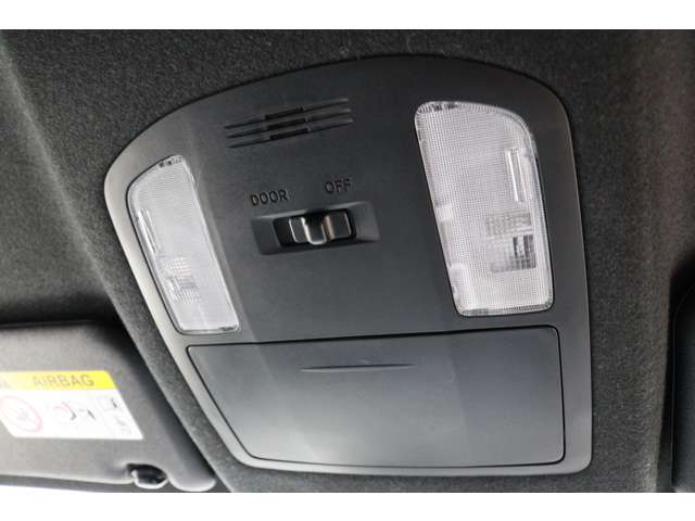 トヨタ ハイラックス ２．４ Ｚ ＧＲスポーツ ディーゼルターボ ４ＷＤ R5年 (東海) 99