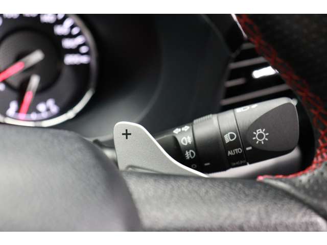 トヨタ ハイラックス ２．４ Ｚ ＧＲスポーツ ディーゼルターボ ４ＷＤ R5年 (東海) 99