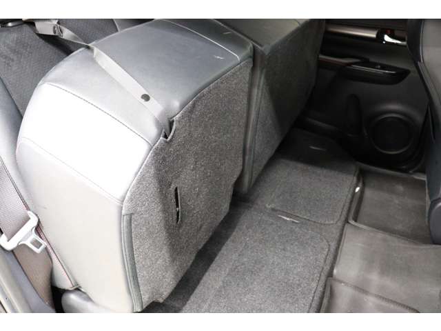 トヨタ ハイラックス ２．４ Ｚ ＧＲスポーツ ディーゼルターボ ４ＷＤ R5年 (東海) 99