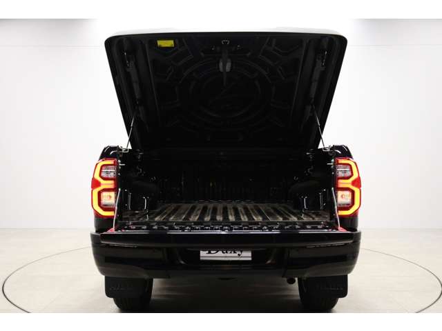 トヨタ ハイラックス ２．４ Ｚ ＧＲスポーツ ディーゼルターボ ４ＷＤ R4年 (東海) 99