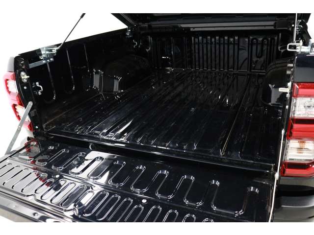 トヨタ ハイラックス ２．４ Ｚ ＧＲスポーツ ディーゼルターボ ４ＷＤ R4年 (東海) 99