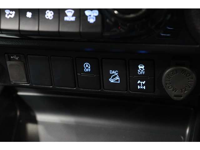 トヨタ ハイラックス ２．４ Ｚ ＧＲスポーツ ディーゼルターボ ４ＷＤ R4年 (東海) 99