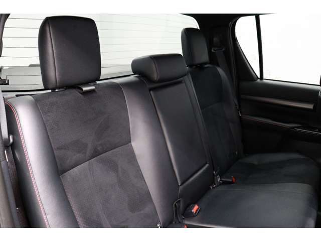 トヨタ ハイラックス ２．４ Ｚ ＧＲスポーツ ディーゼルターボ ４ＷＤ R4年 (東海) 99