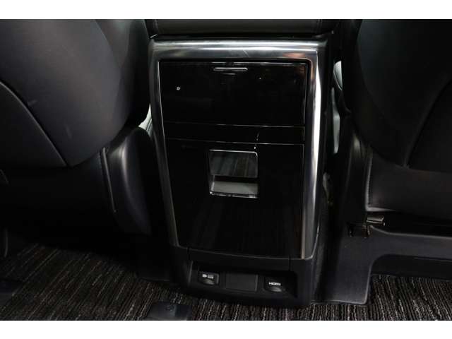 トヨタ アルファード ２．５ Ｓ Ｃパッケージ R4年 (東海) 99