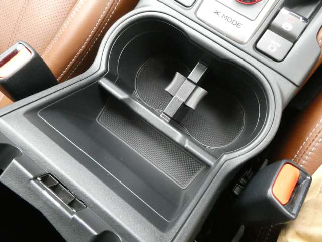 スバル フォレスター　ハイブリッド ２．０ アドバンス ４ＷＤ H30年 (関東) 99