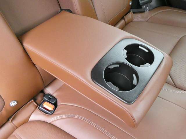 スバル フォレスター　ハイブリッド ２．０ アドバンス ４ＷＤ H30年 (関東) 99