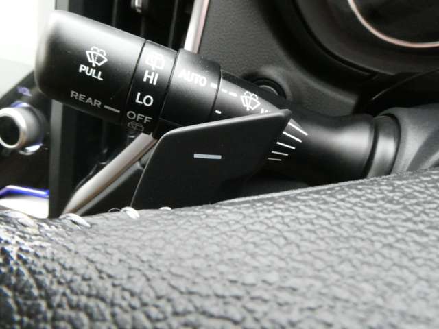 スバル フォレスター　ハイブリッド ２．０ アドバンス ４ＷＤ H30年 (関東) 99