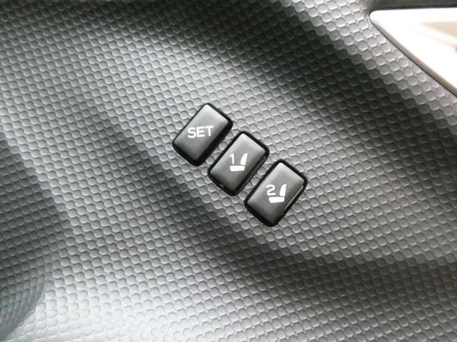 スバル フォレスター　ハイブリッド ２．０ アドバンス ４ＷＤ H30年 (関東) 99