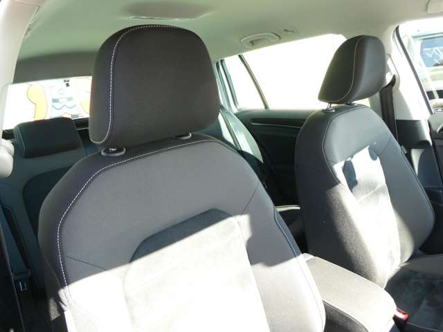 フォルクスワーゲン ゴルフヴァリアント ＴＳＩ　ハイライン H26年 (関東) 99