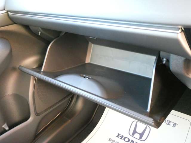 ホンダ ヴェゼル １．５ Ｅ：ＨＥＶ Ｚ R5年 (関東) 99