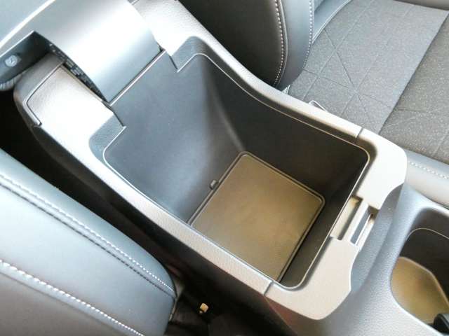 ホンダ ヴェゼル １．５ Ｅ：ＨＥＶ Ｚ R5年 (関東) 99