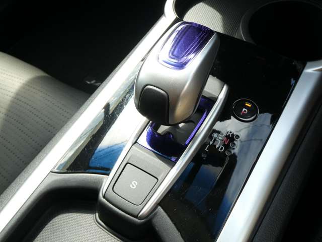 ホンダ ジェイド　ハイブリッド １．５ ハイブリッド Ｘ H27年 (関東) 99