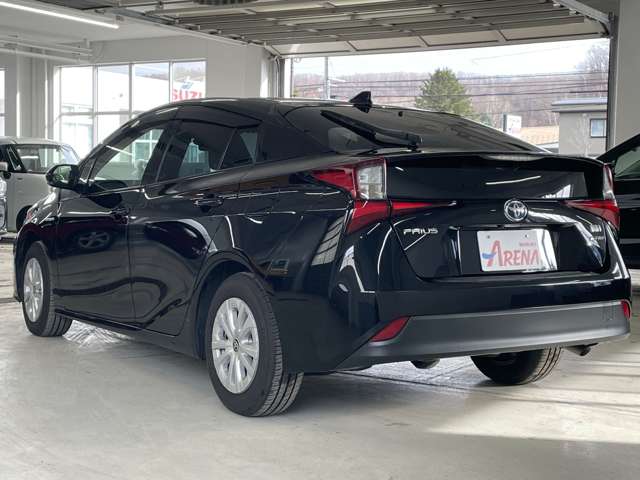 トヨタ プリウス １．８ Ｓ Ｅ－ＦＯＵＲ ４ＷＤ R2年 (北海道) 99